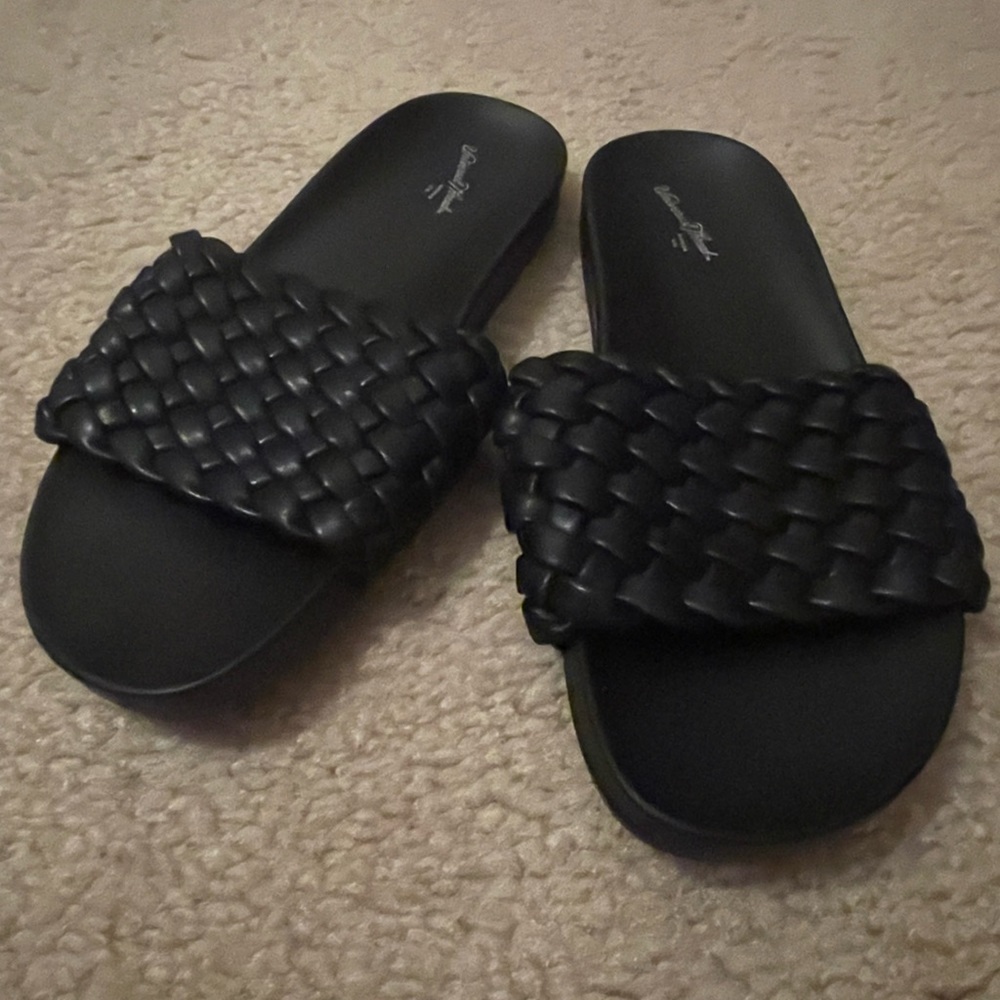 Black Slide on Sandals